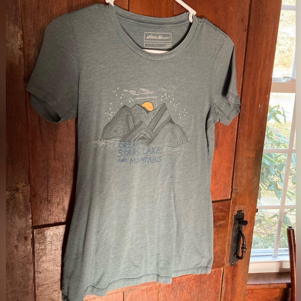 Mountains Eddie Bauer T-shirt